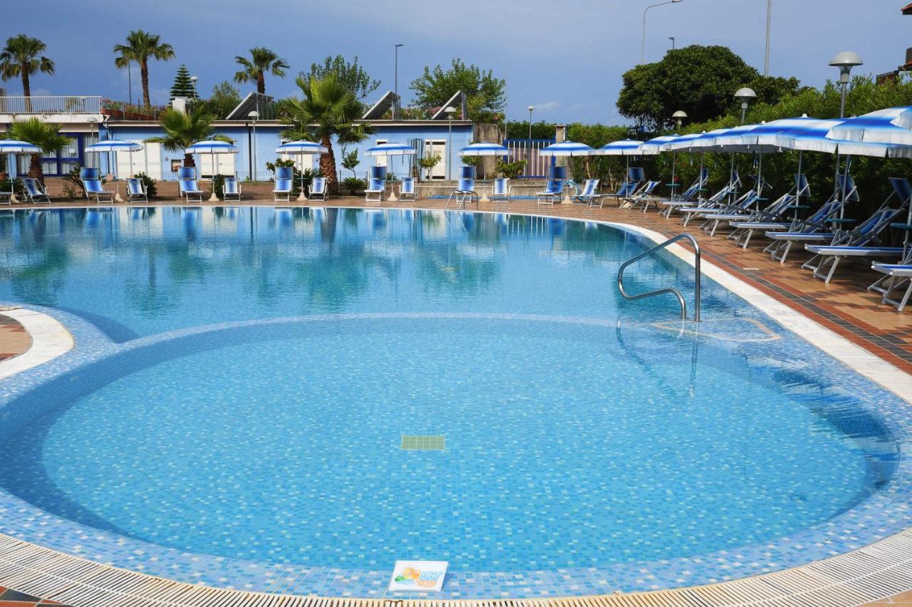 Hotel San Gaetano Гризолия Екстериор снимка