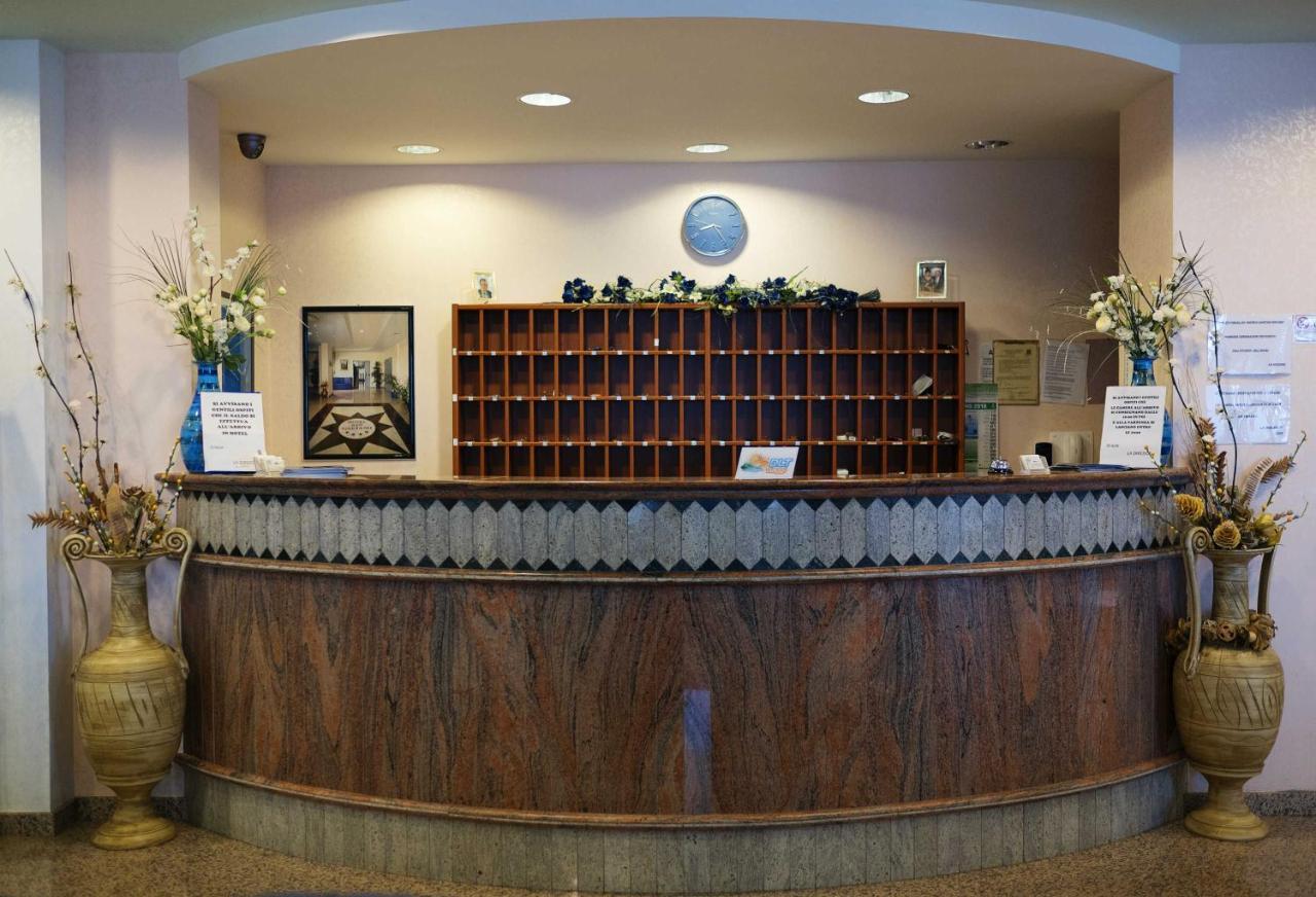 Hotel San Gaetano Гризолия Екстериор снимка