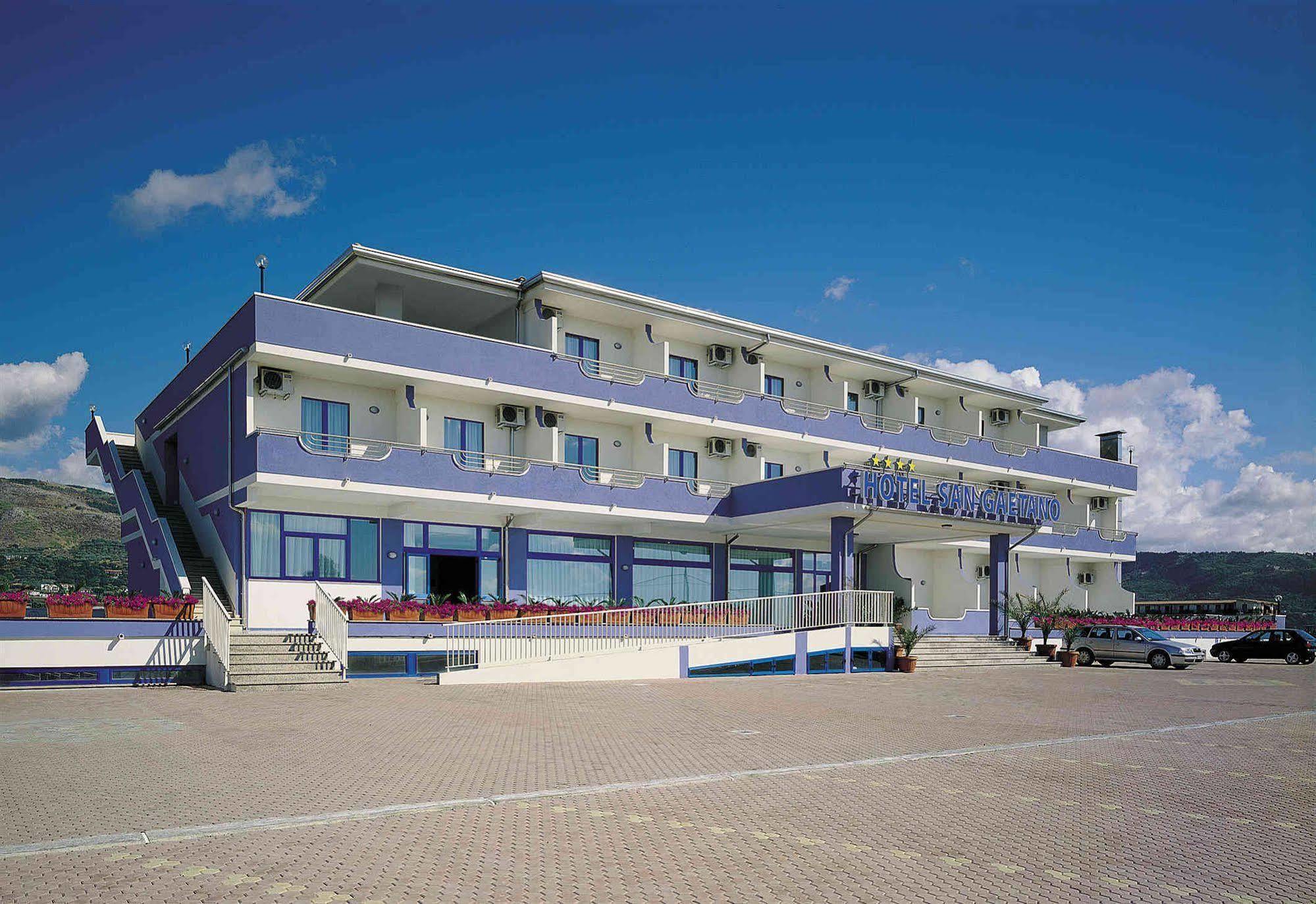 Hotel San Gaetano Гризолия Екстериор снимка